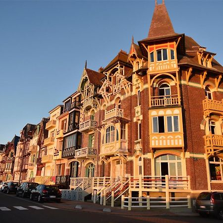 Idealement Situe "Le Studio" Les Locations Isahora Sont Aussi A 2 Pas Du Chateau D'Eu, Des Falaises Du Treport, De Mers Les Bains Et Aux Portes De La Baie De Somme Eu (Seine-Maritime) Exteriér fotografie
