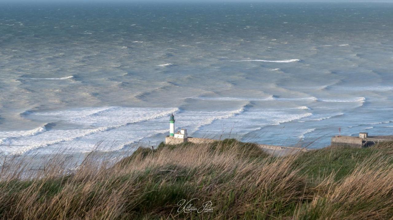 Idealement Situe "Le Studio" Les Locations Isahora Sont Aussi A 2 Pas Du Chateau D'Eu, Des Falaises Du Treport, De Mers Les Bains Et Aux Portes De La Baie De Somme Eu (Seine-Maritime) Exteriér fotografie